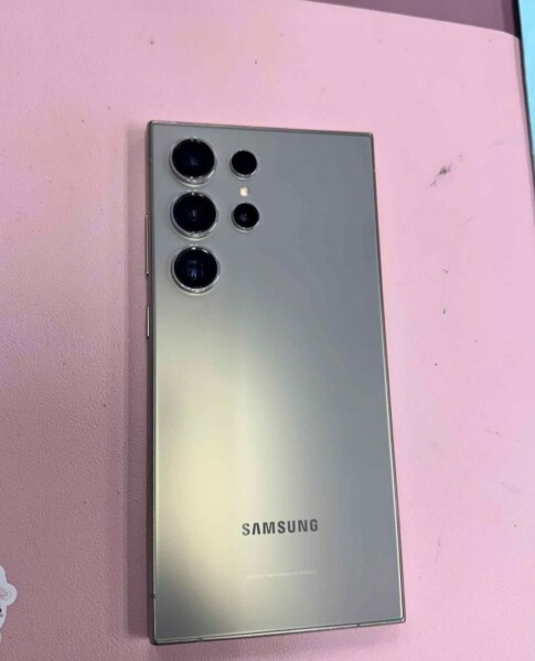 u3-1000087413